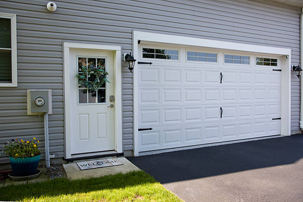 24/7 Emergency Garage Door Panel Replacement experts in Sandy Valley, NV